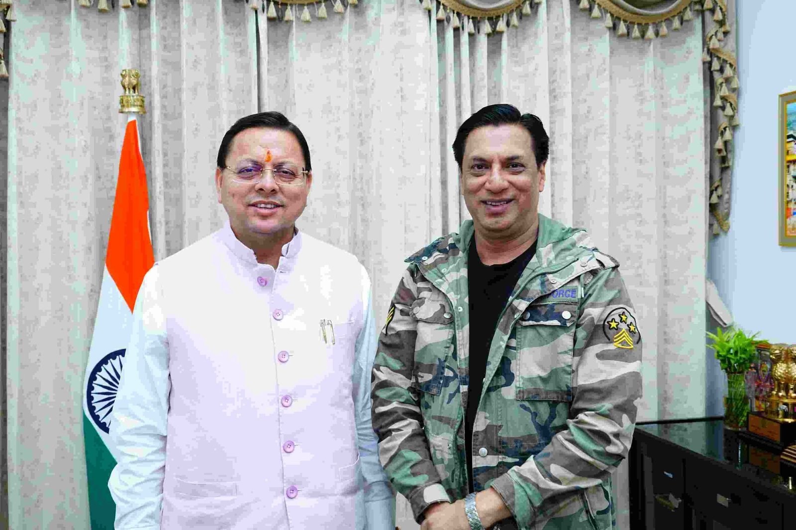 बिग ब्रेकिंग:- मुख्यमंत्री पुष्कर सिंह धामी से फिल्म निर्माता-निर्देशक मधुर भंडारकर की मुलाकात